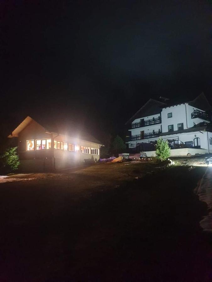 La Rocca Hotel Фундата Екстериор снимка