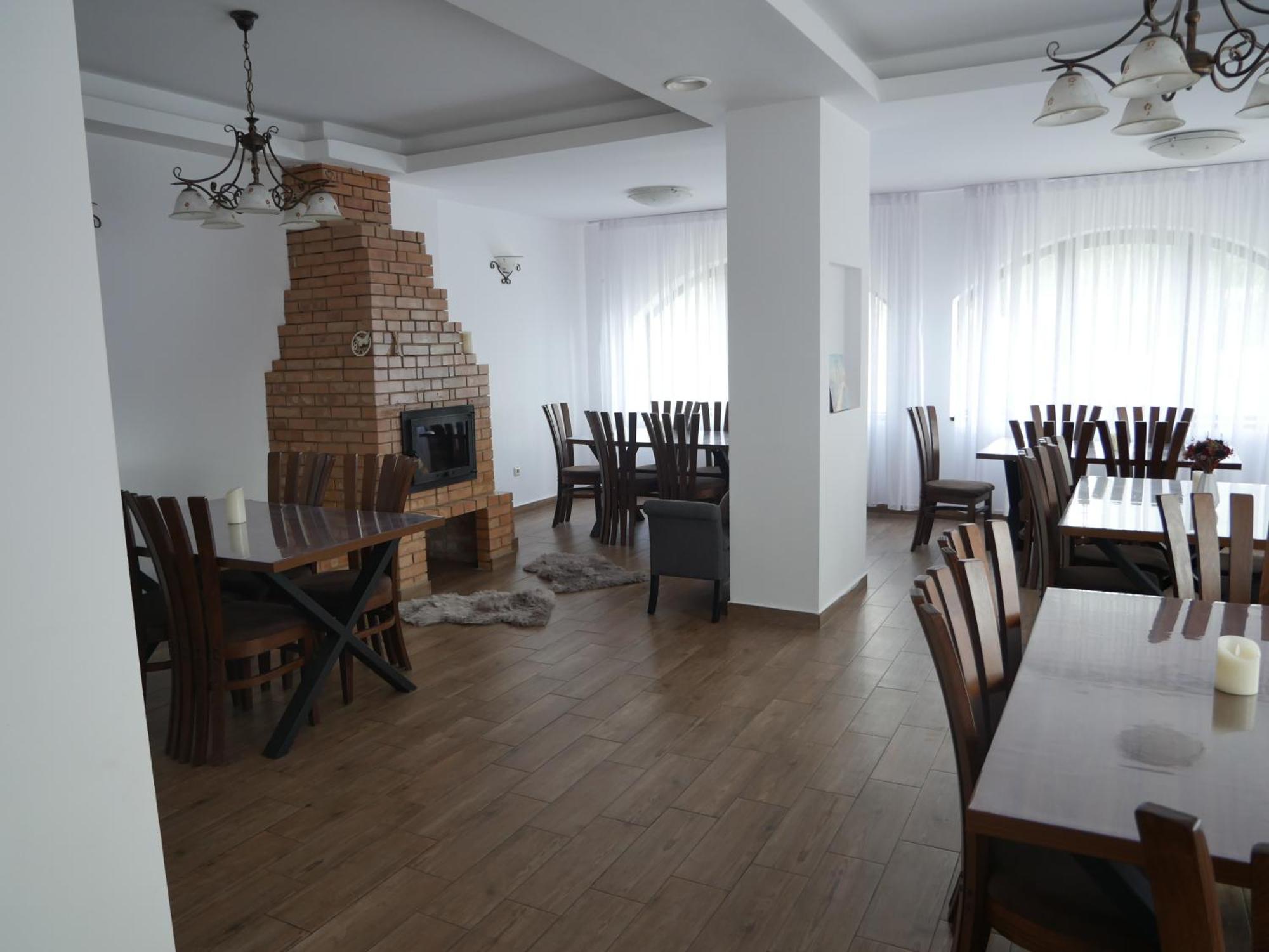La Rocca Hotel Фундата Екстериор снимка